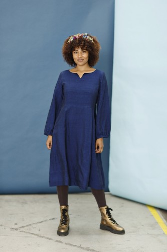 McVERDI tamsiai mėlyna suknelė Kajsa (46 dydis)