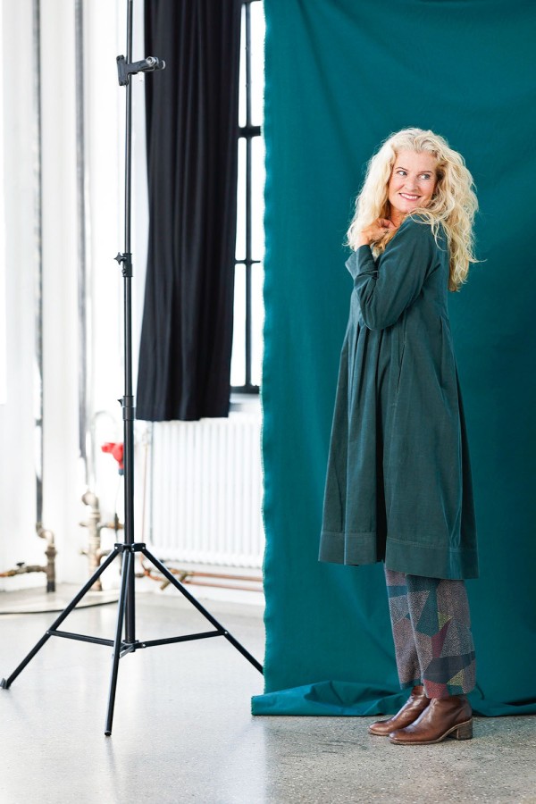 McVERDI velvetinė suknelė Dusty Green