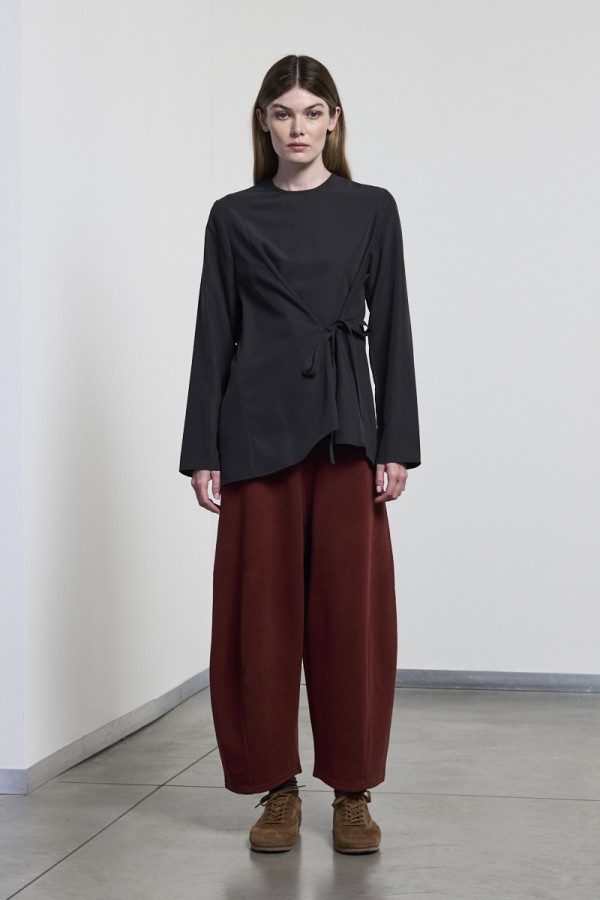 Neirami palaidinė Carbone