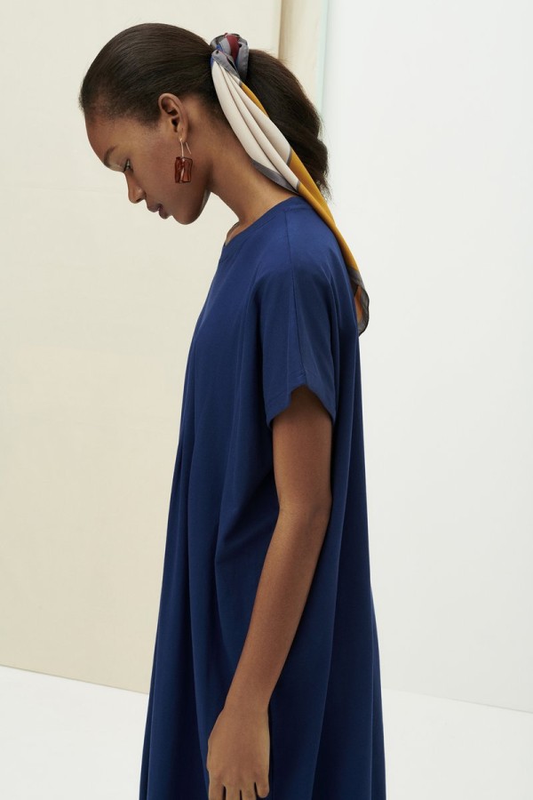 KowTow suknelė su klostelėmis
